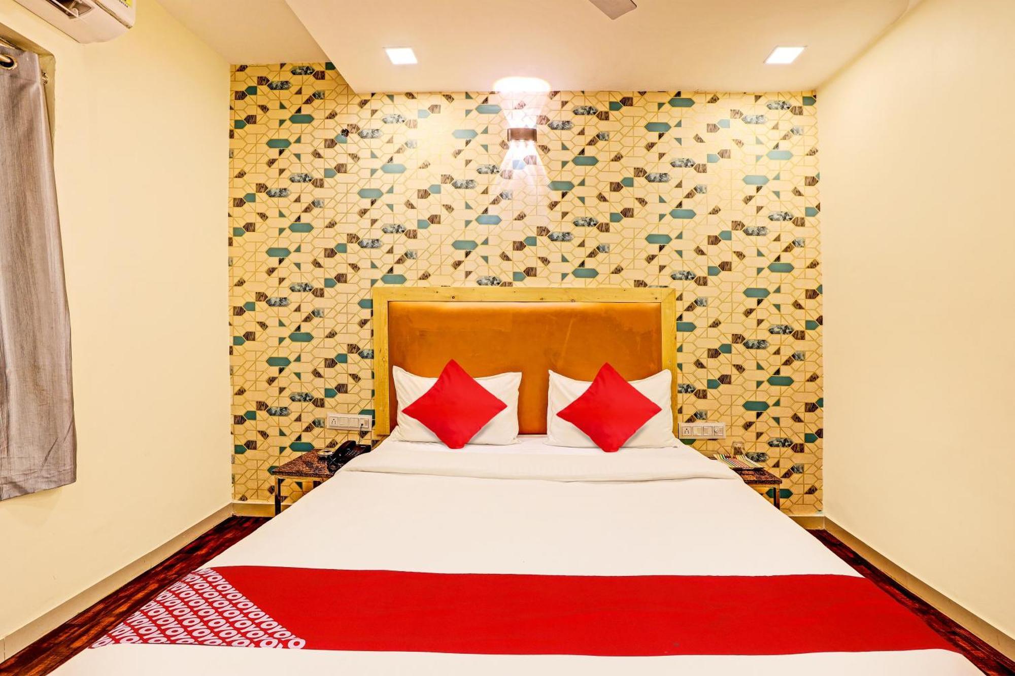 Hotel O Alexa Ahmedabad Exterior photo