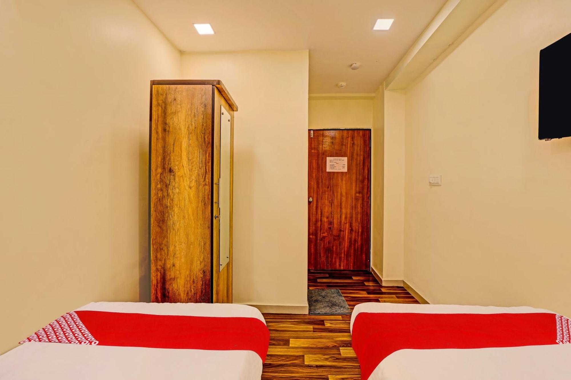 Hotel O Alexa Ahmedabad Exterior photo