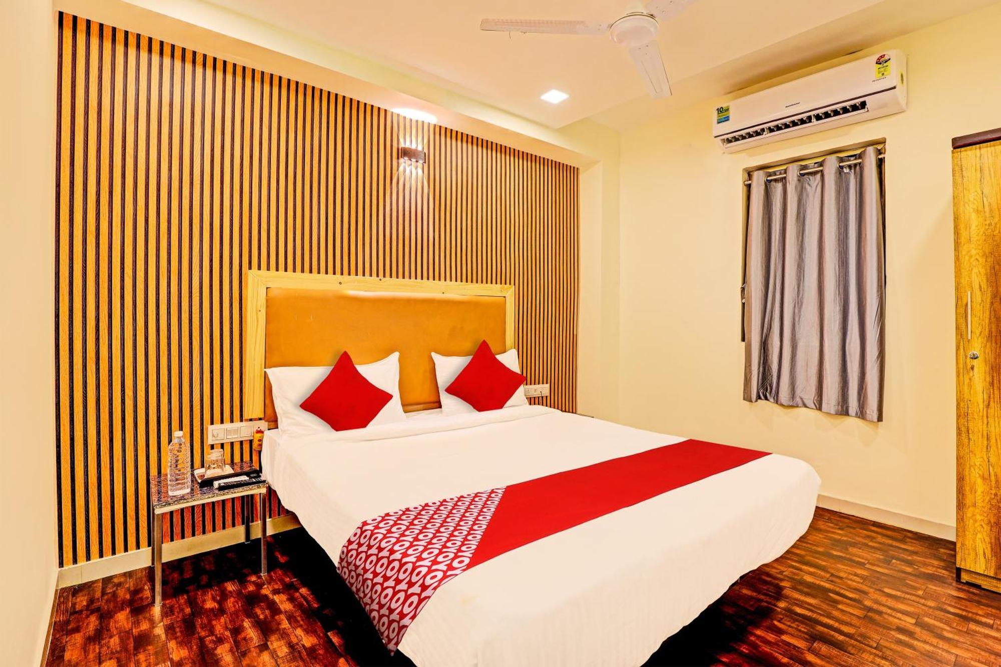 Hotel O Alexa Ahmedabad Exterior photo